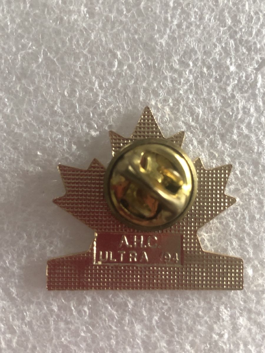 Spille & Fermagli: Pin Hockey Canada 1994 – Usato da Osogna venduto da goodthingme 2