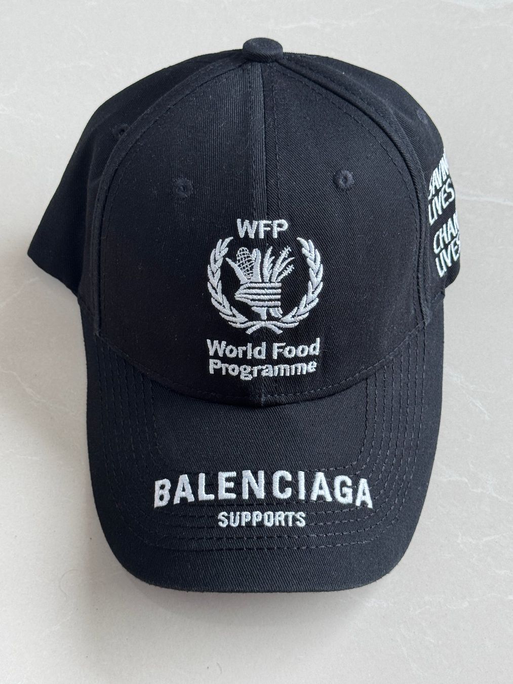 Balenciaga Copricapi, berretti & cappellini: Limited Balenciaga Cap WFP 2017 – Nuovo (secondo la descrizione) da Bern venduto da hoshone 1