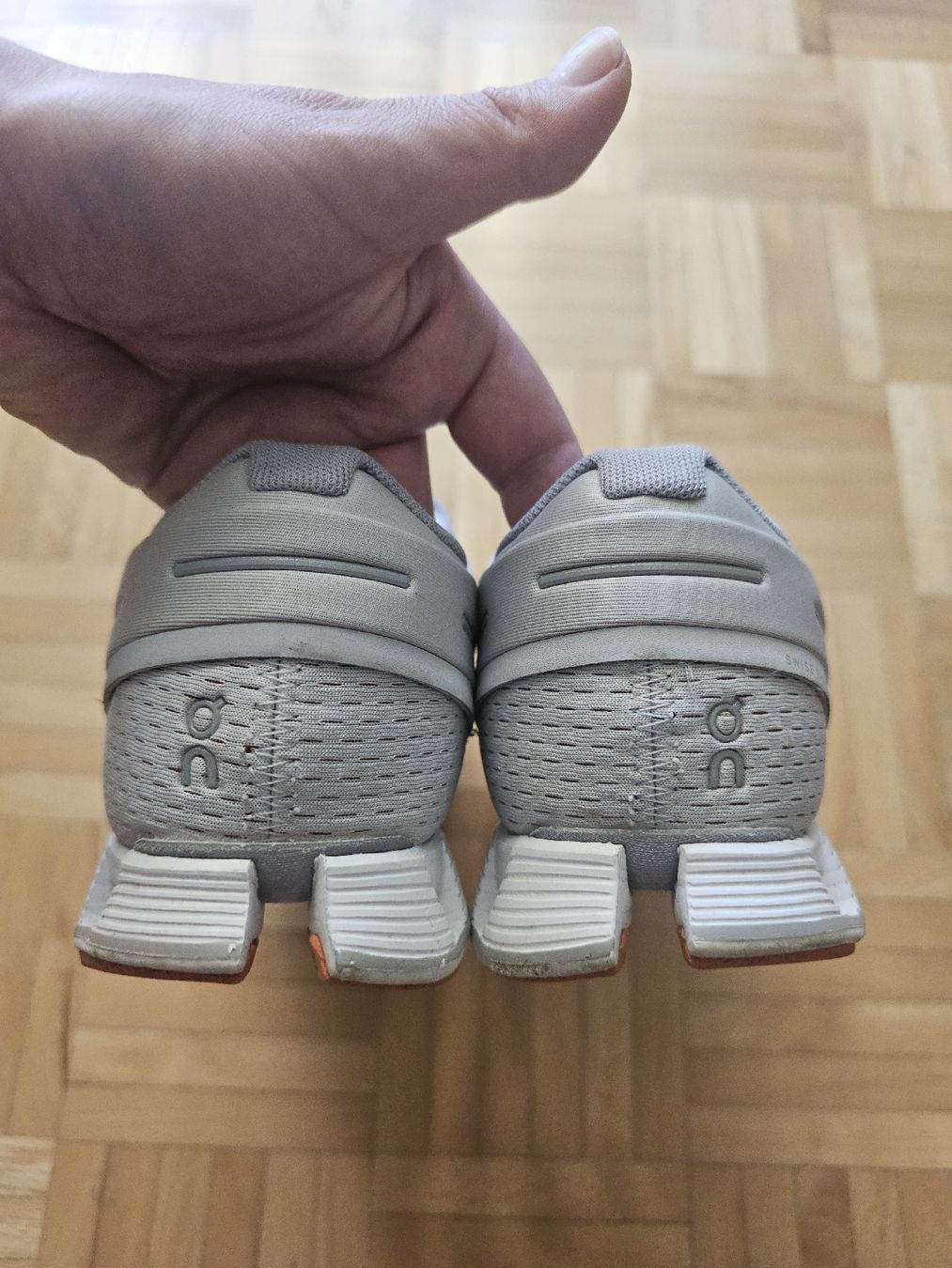 On Herrenschuhe: On Cloud Laufschuhe Grösse 40,5 – Gebraucht aus Rüti ZH von Atena007 1