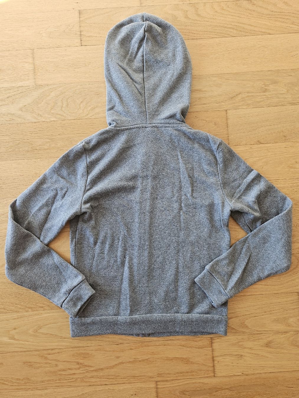 Only Pullover & Sweatshirts: Pullover mit Reisverschluss Damen ONLY grau Grösse S  – Gebraucht aus Abtwil AG von Ayline.a8 2