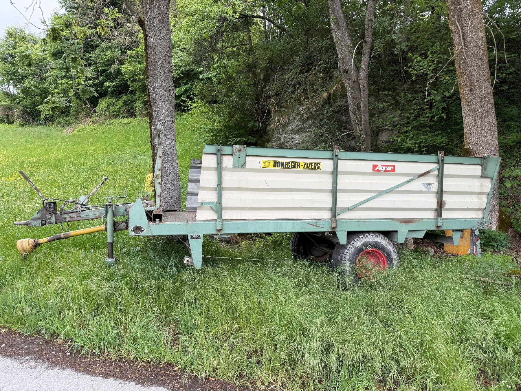 Rimorchi: Anhänger mit kratzboden – Usato da Tumegl/Tomils venduto da roydpe 1