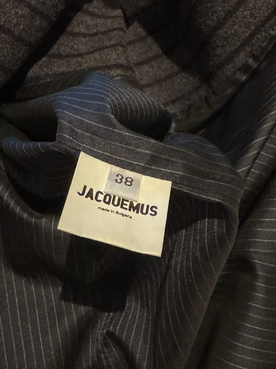 Jacquemus Giacche: Jacquemus grey pinstripe, reconstructed blazer, new – Nuovo e nell'imballaggio originale da Zürich venduto da EShopping81 5