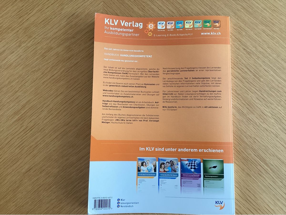 Libri: Handbuch Handlungskompetenz KLV Verlag neuwertig – Nuovo (secondo la descrizione) da Niederbipp venduto da strubu69 1