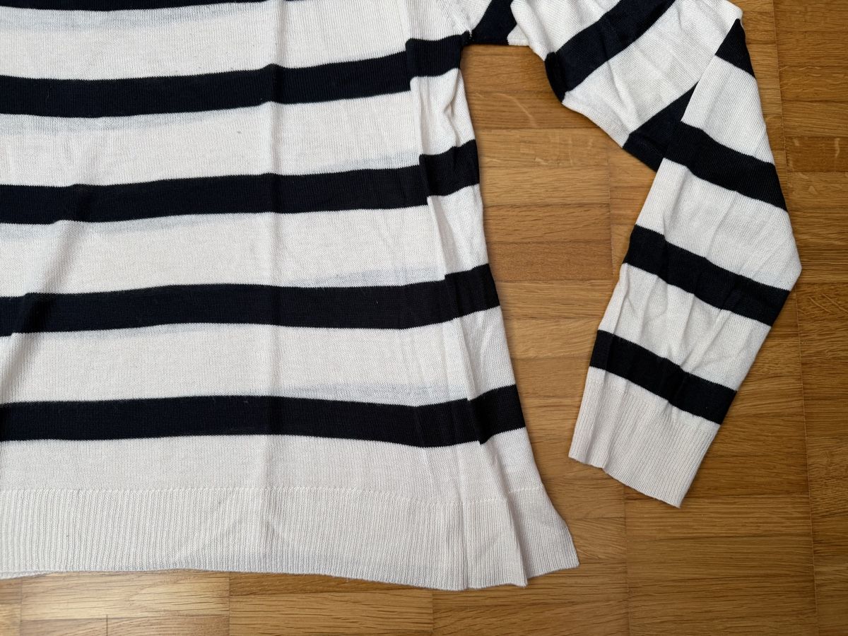 Zara Pulls & Sweat-shirts: Zara Pullover gestreift weiss schwarz Gr. S  – D'occasion à Jona par Good_luck_ 5
