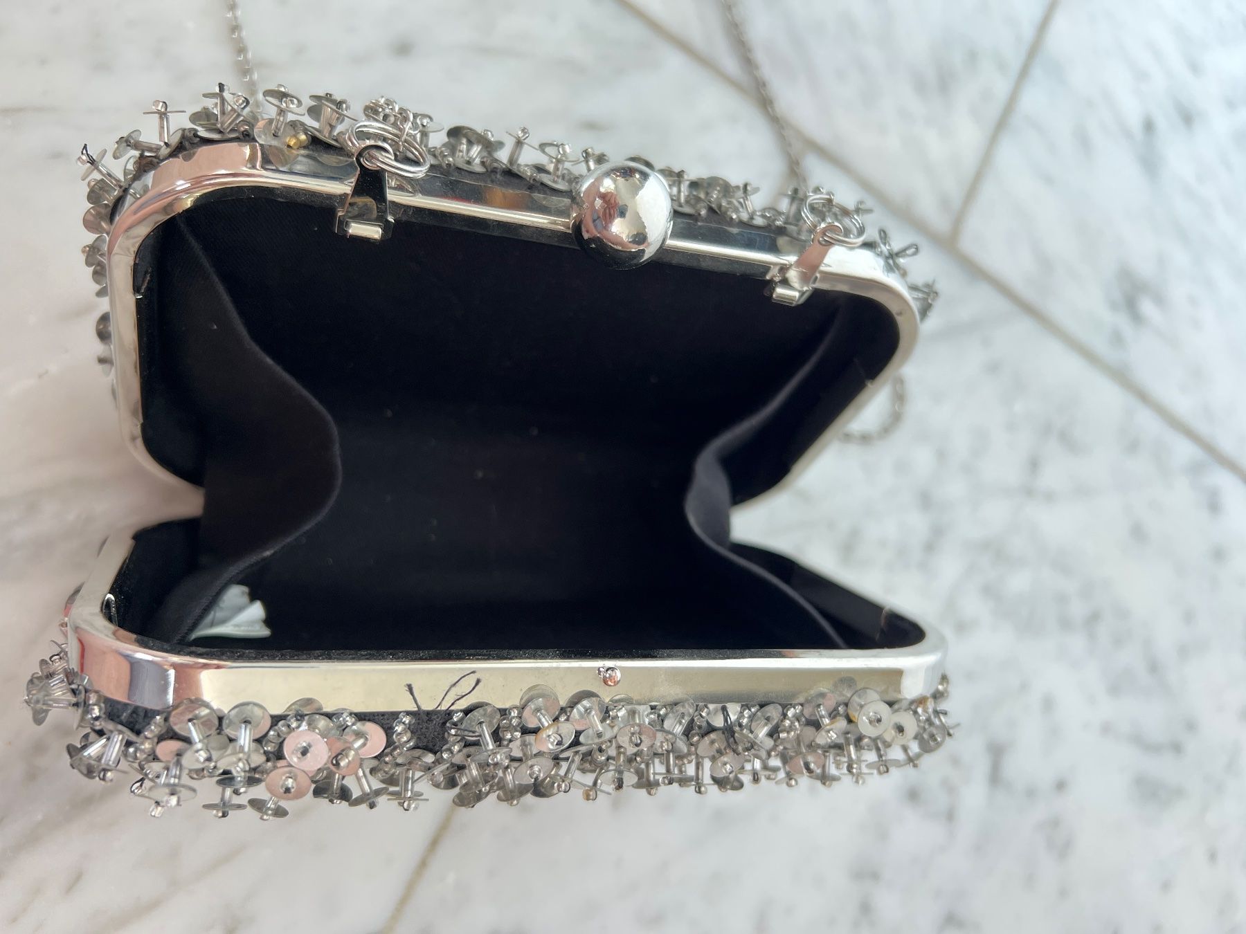 Zara Taschen für Damen: Silberne Tasche mit Pailletten – Neu (gemäss Beschreibung) aus Seewen SO von HappyHappyHappy 4