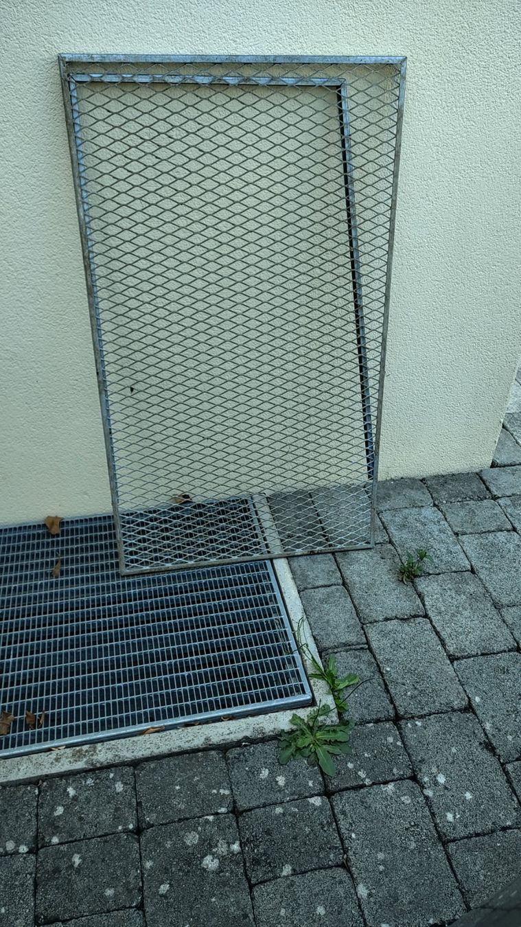 Altro: Durchwurfsieb für Komposterde 100x60cm – Usato da Bätterkinden venduto da neuseeland79 1