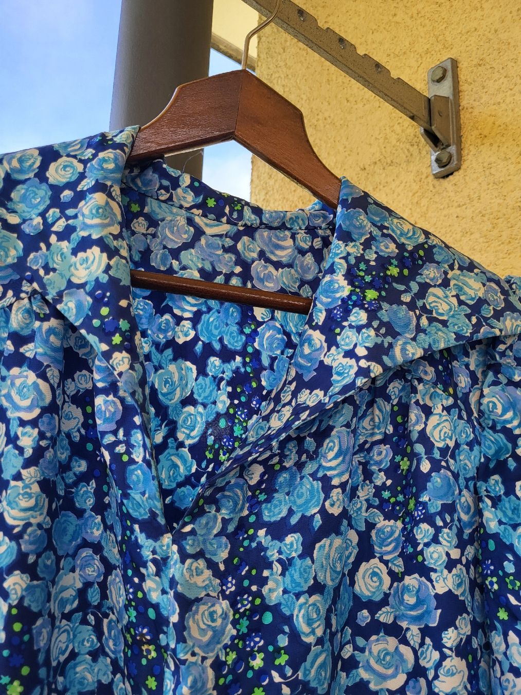 Vestiti: Seiden Kleid von Hand genäht Einzelstück – Usato da Zürich venduto da Lizi7 4