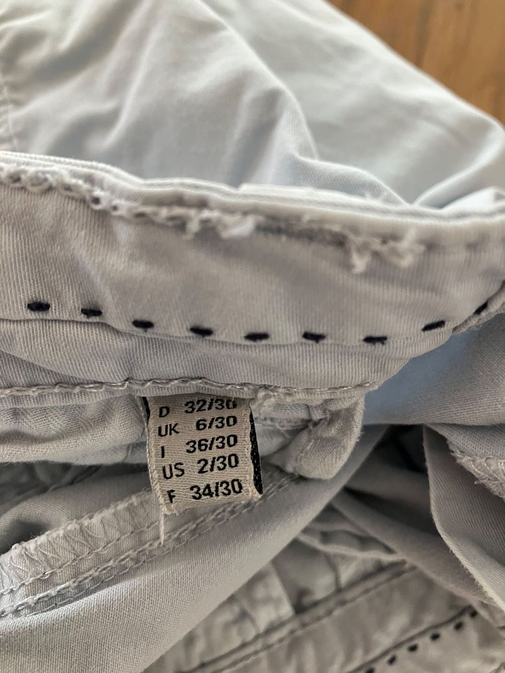 Esprit Pantaloni: Damenhose , Gr.32, von Esprit, hellblau – Usato da Zürich venduto da edf_9wg7 1