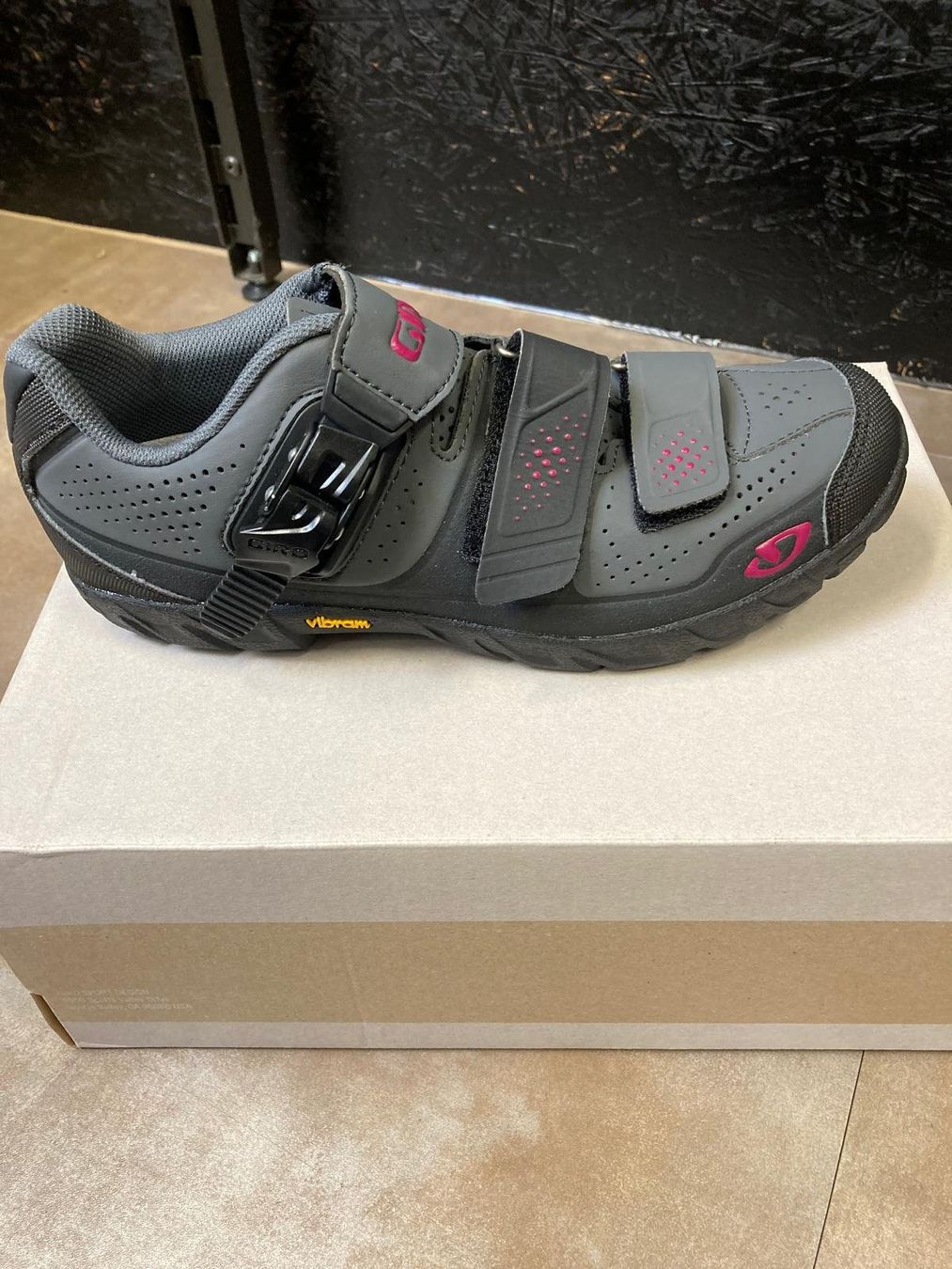 Scarpe da donna: Giro Terradura 38.5 – Usato da Zürich venduto da Barspin