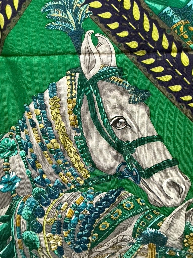 Hermès Foulards, Tücher & Schals: Hermès Cachemire Schal 140 – Gebraucht aus Herrliberg von crawl12 8