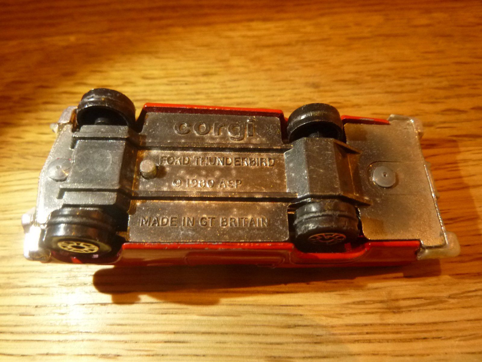 Corgi Toys Modellini d'auto: CORGI FORD THUNDERBIRD 1930 ASP VINTAGE ORIGINAL – Usato da Hochfelden venduto da swissice 4