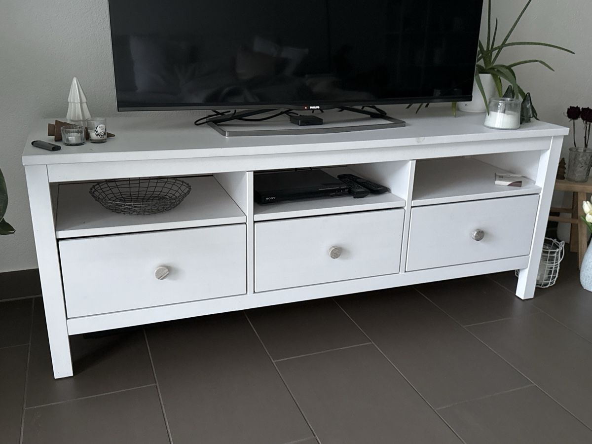 Ikea Mobili TV: Hemnes TV-Möbel mit Schubladen – Usato da Pontresina venduto da Dolly14