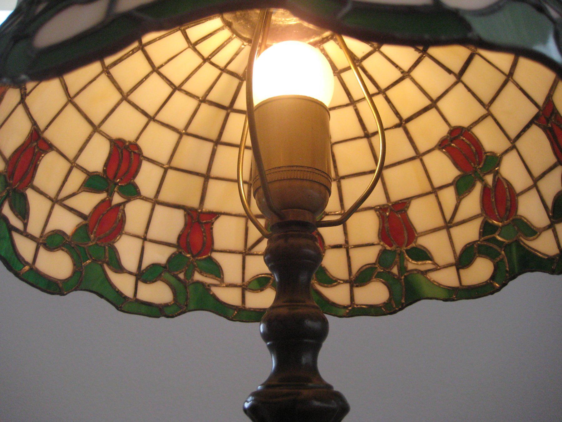 Tiffany & Co. Lampade: Grosse Tischlampe Tiffany Stil – Usato da Langendorf venduto da Happy11 3
