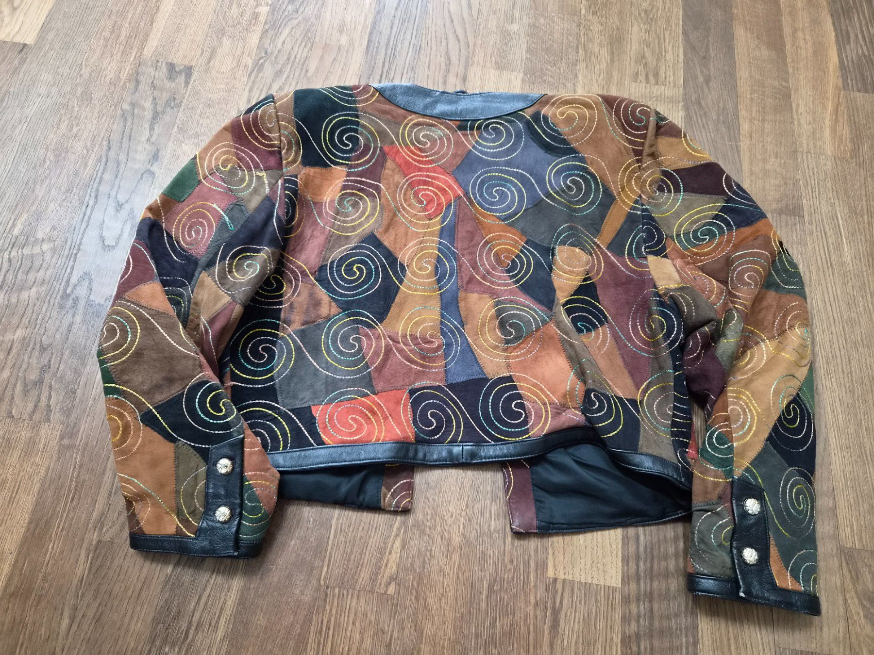 Giacche: Vintage leather patchwork jacket size 40 – Usato da Zürich venduto da mon_attitude 1