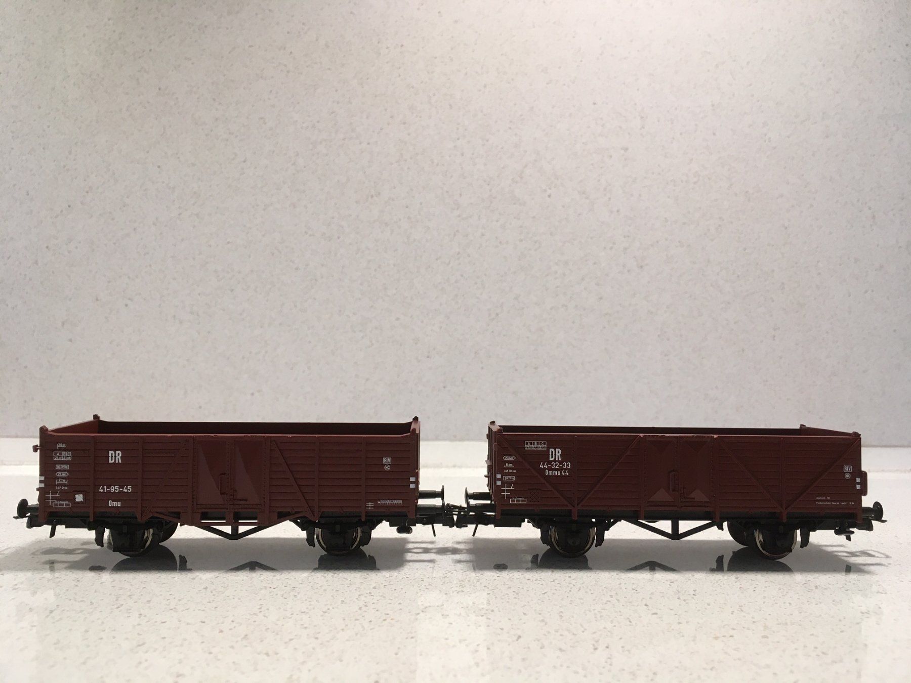 Roco Modelleisenbahnen: Roco H0 2 deutsche güterwagen DR NEU – Neu (gemäss Beschreibung) aus Lugano von gianlu3