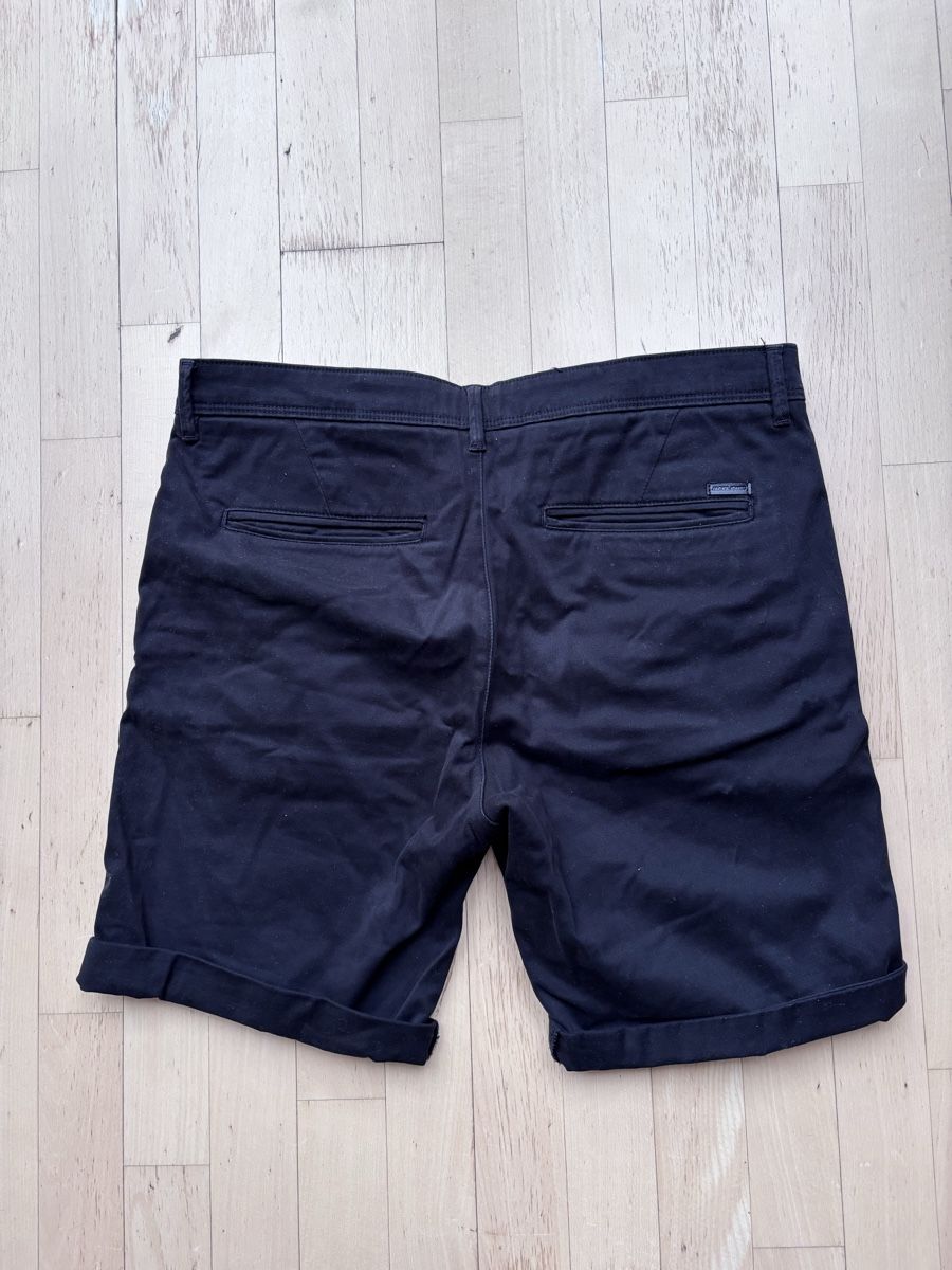Jack & Jones Hosen: Jack & Jones Men's Shorts, Size M, Black – Gebraucht aus Zürich von Grothschild 1