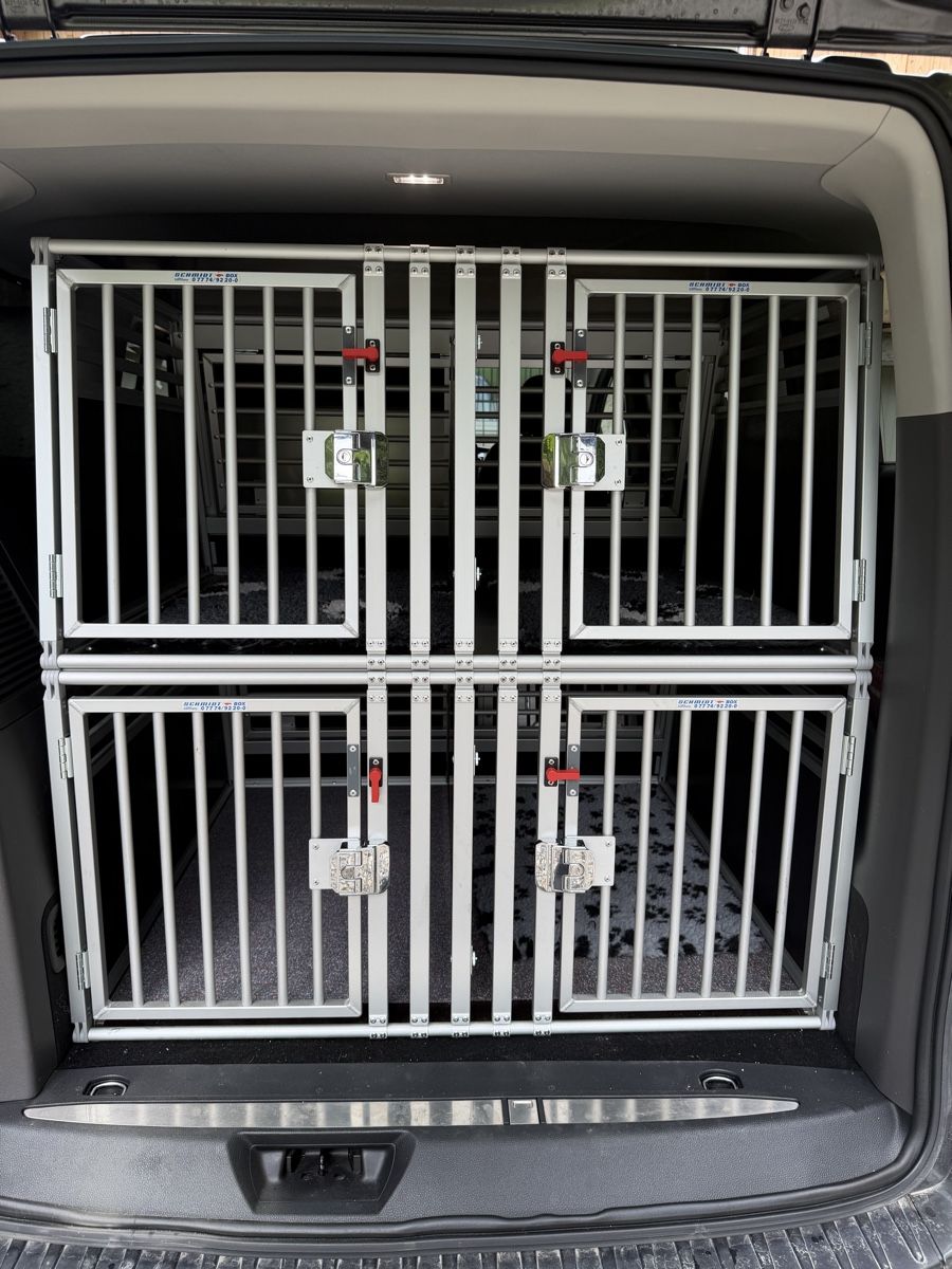 Gabbie, trasporto & Sicurezza: Hundebox / Doppelbox Schmidt Bus neuwertig – Usato da Hirschthal venduto da GR7000
