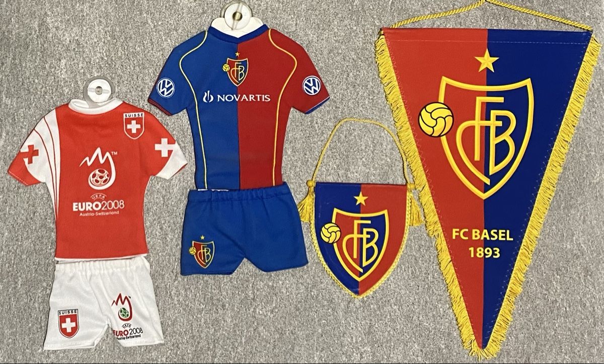 FC Basel Bandiere: FC Basel Trikot Wimpel – Nuovo (secondo la descrizione) da Allschwil venduto da Deal_Tiger99 1
