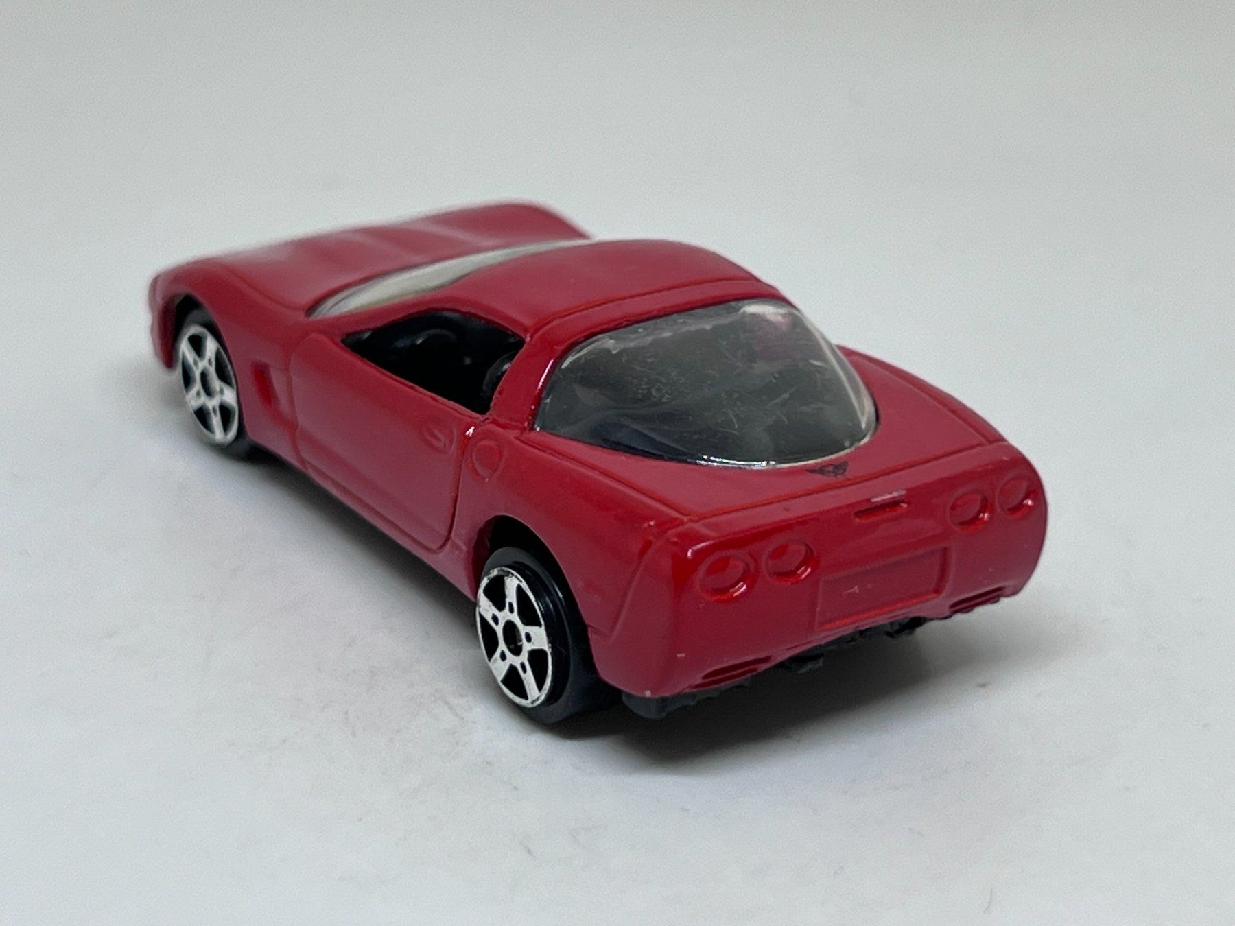 Maisto Modellini d'auto: Maisto '97 Corvette #108 – Usato da Wildegg venduto da LaaBoutique 2