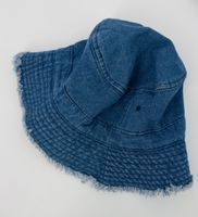 # WOMAN - Hut ,,Bucket / Jeans‘‘ Gr. M - PULL&BEAR #
