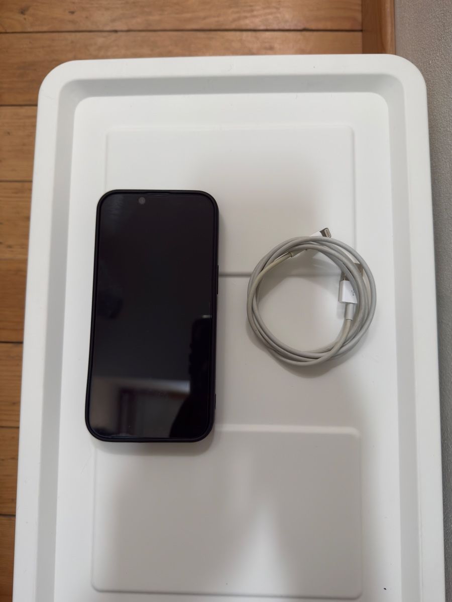 Apple Telefoni cellulari / Smartphones: iPhone 14 MIDNIGHT – Usato da Sonceboz-Sombeval venduto da Australia010