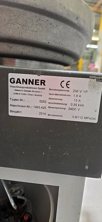 Tutte le macchine: GANNOMAT Seleka 252 Dübel-Einsetzmaschine Occasion – Usato da Volketswil venduto da Cubanito8604 2