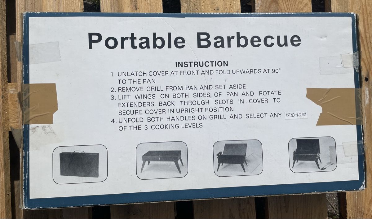 Griglie: Tragbarer Grill mit Zubehör – Usato da Wallisellen venduto da KersP_22 1