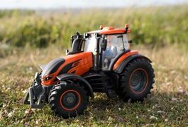 Valtra Spielzeugtraktor