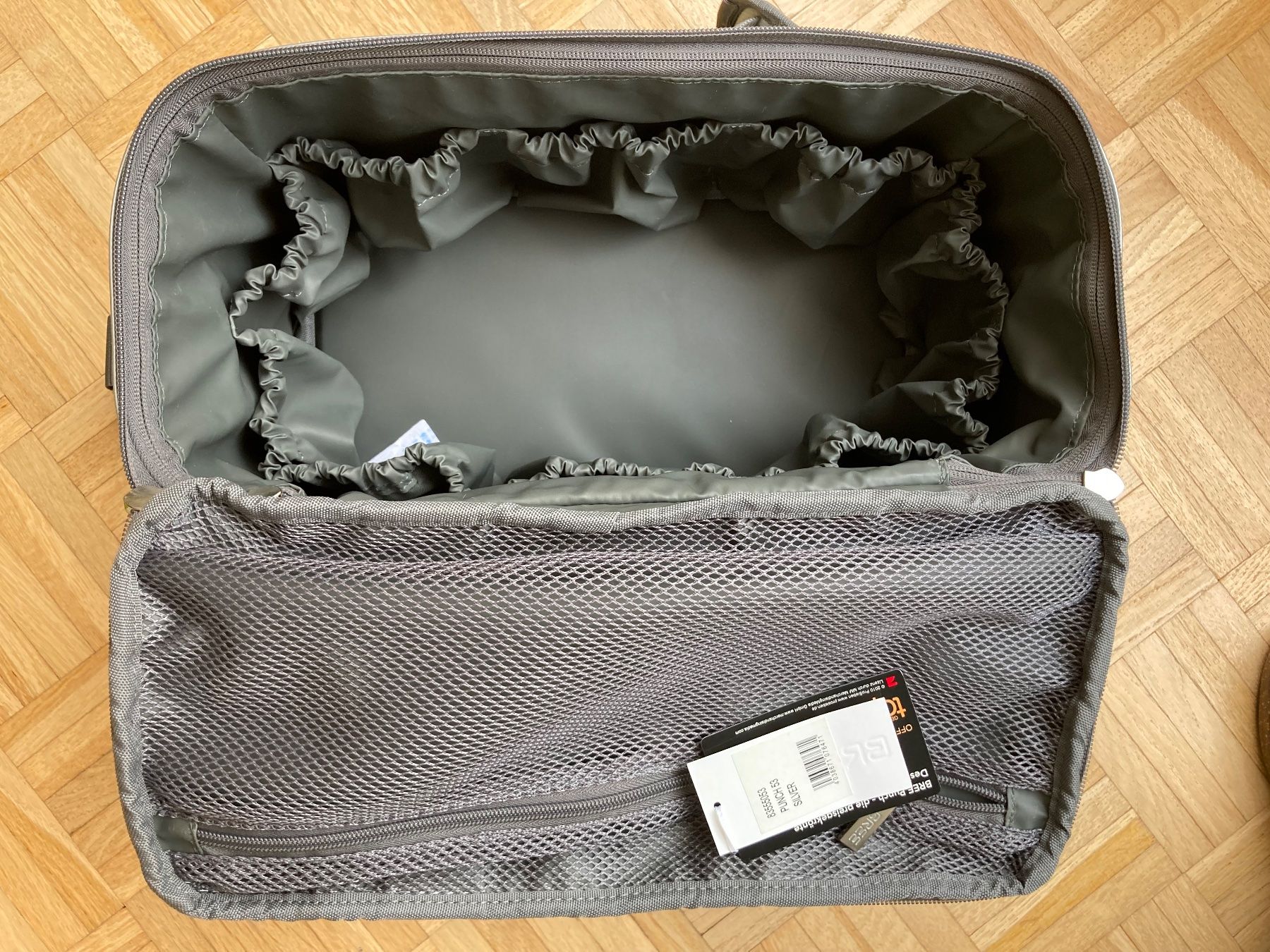 BREE Punch 53 Beauty Case Tasche Plane silber NEU Kosmetik (Neu und ...