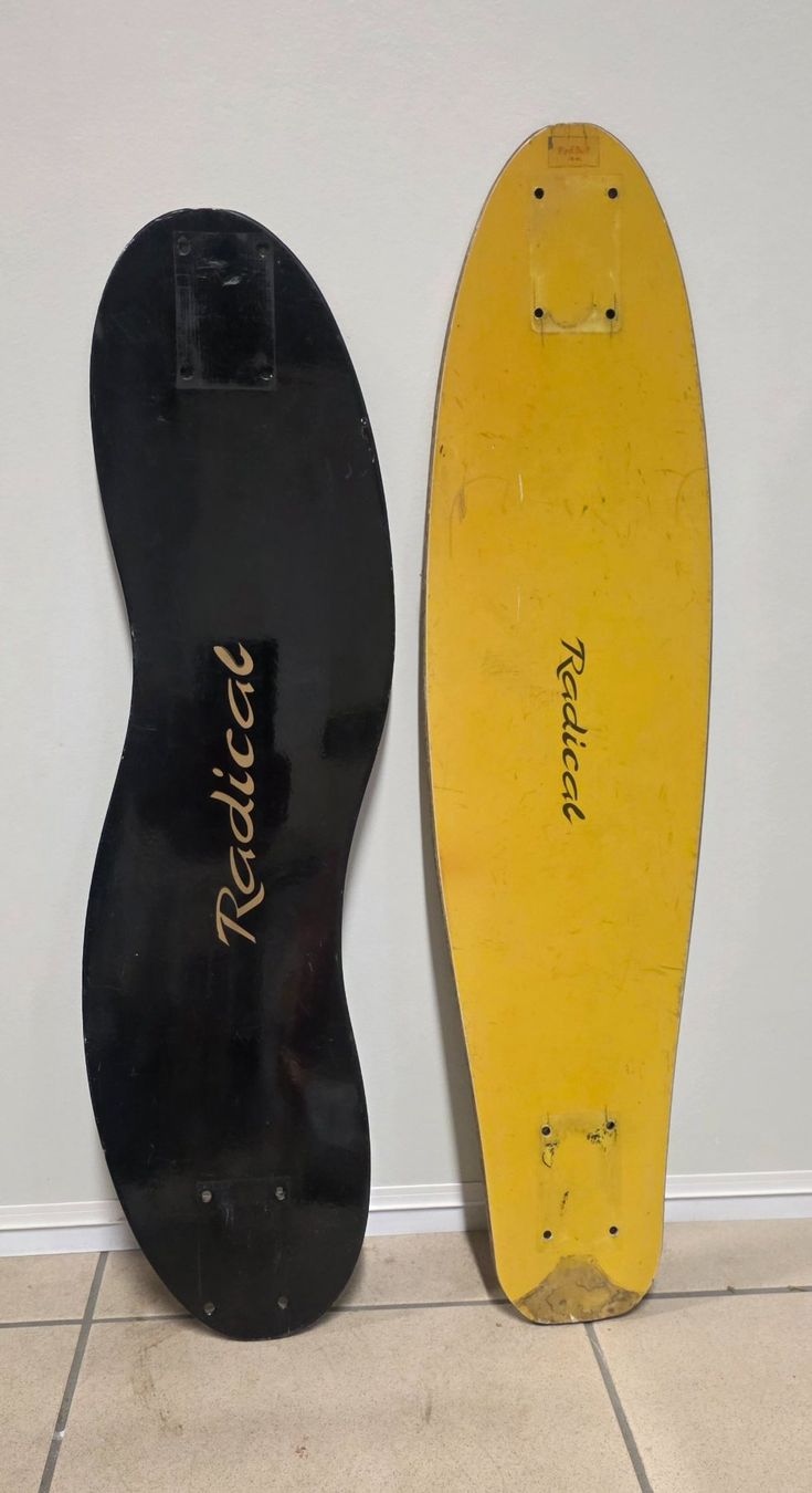 Skateboards: 2 Vintage Radical Skateboards – Usato da Zürich venduto da spin23