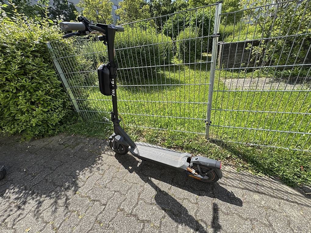 Veicoli elettrici: Navee  gtr3 max.  1 monate alt  – Usato da Basel venduto da Geboten