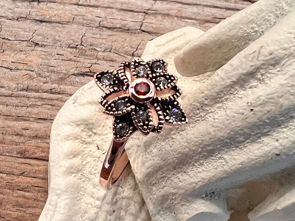 Ring Filigran Mit Hellem Granat Und Zirkonias Roségold Verg. | Kaufen ...