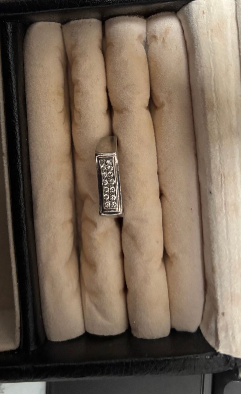 Anelli: Platinring mit Diamanten – Usato da Rotkreuz venduto da eng_7fjq