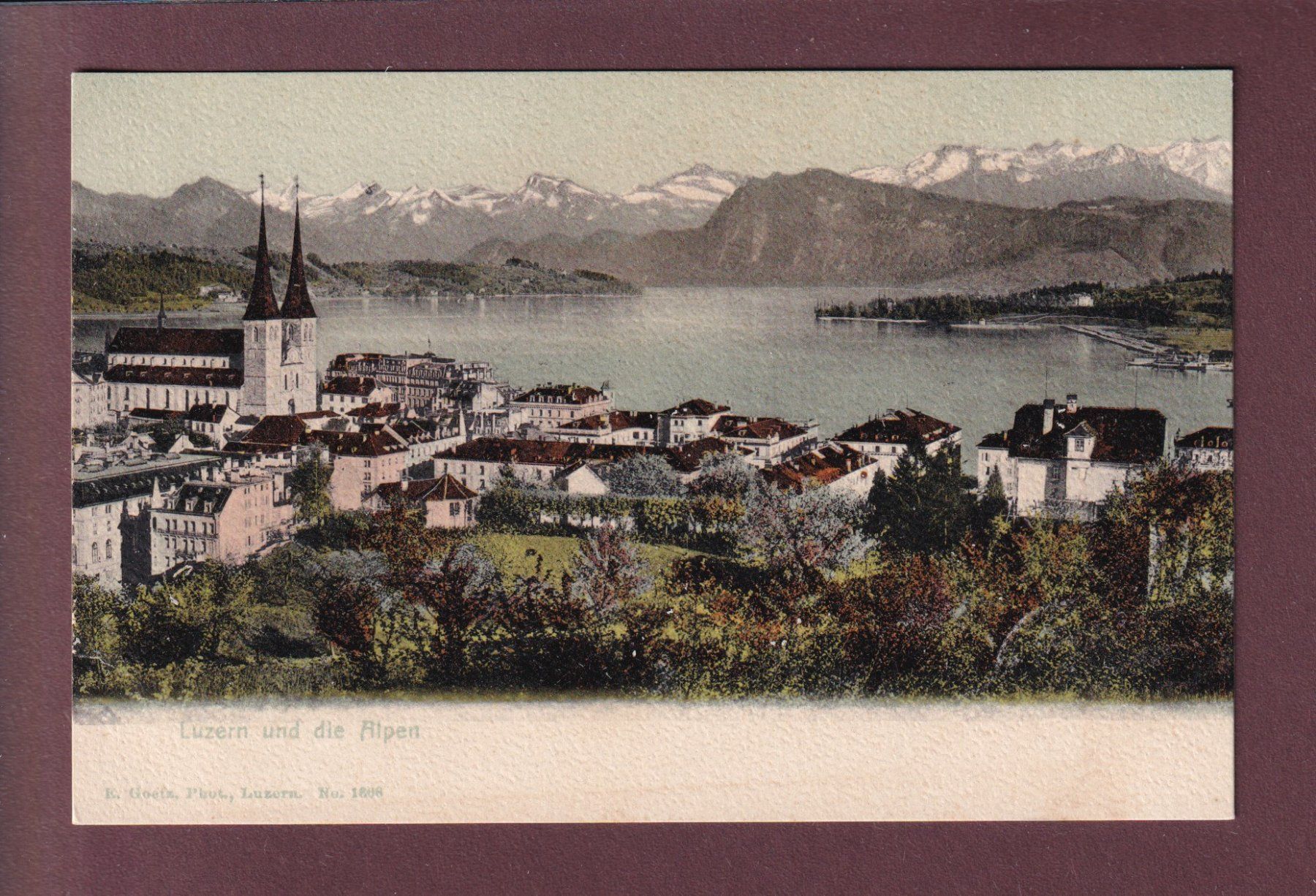 Cartoline postali: LUZERN - Hofkirche - Alpen – Usato da Pully venduto da nicecards