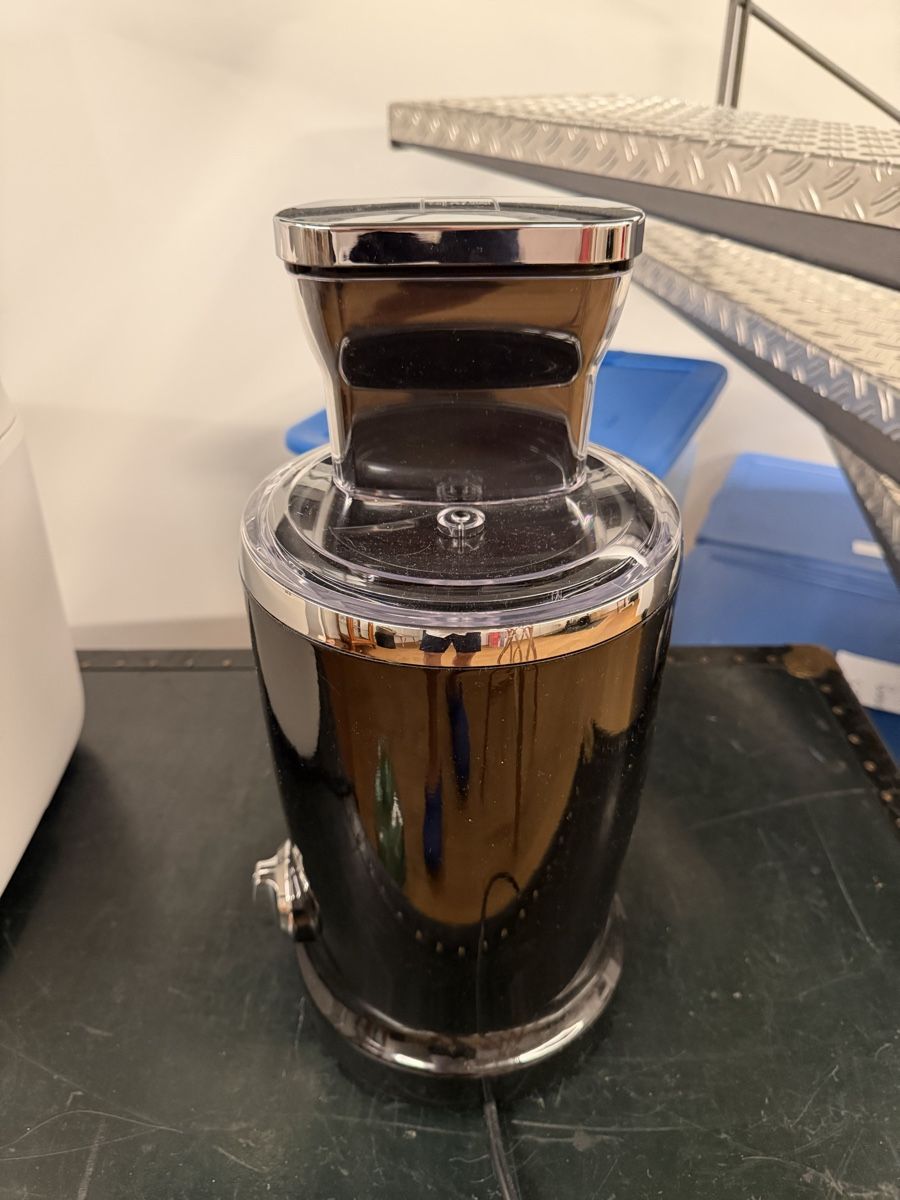 Novis Elettrodomestici da cucina: Novis Vitajuicer Entsafter – Usato da Luzern venduto da roos255 8