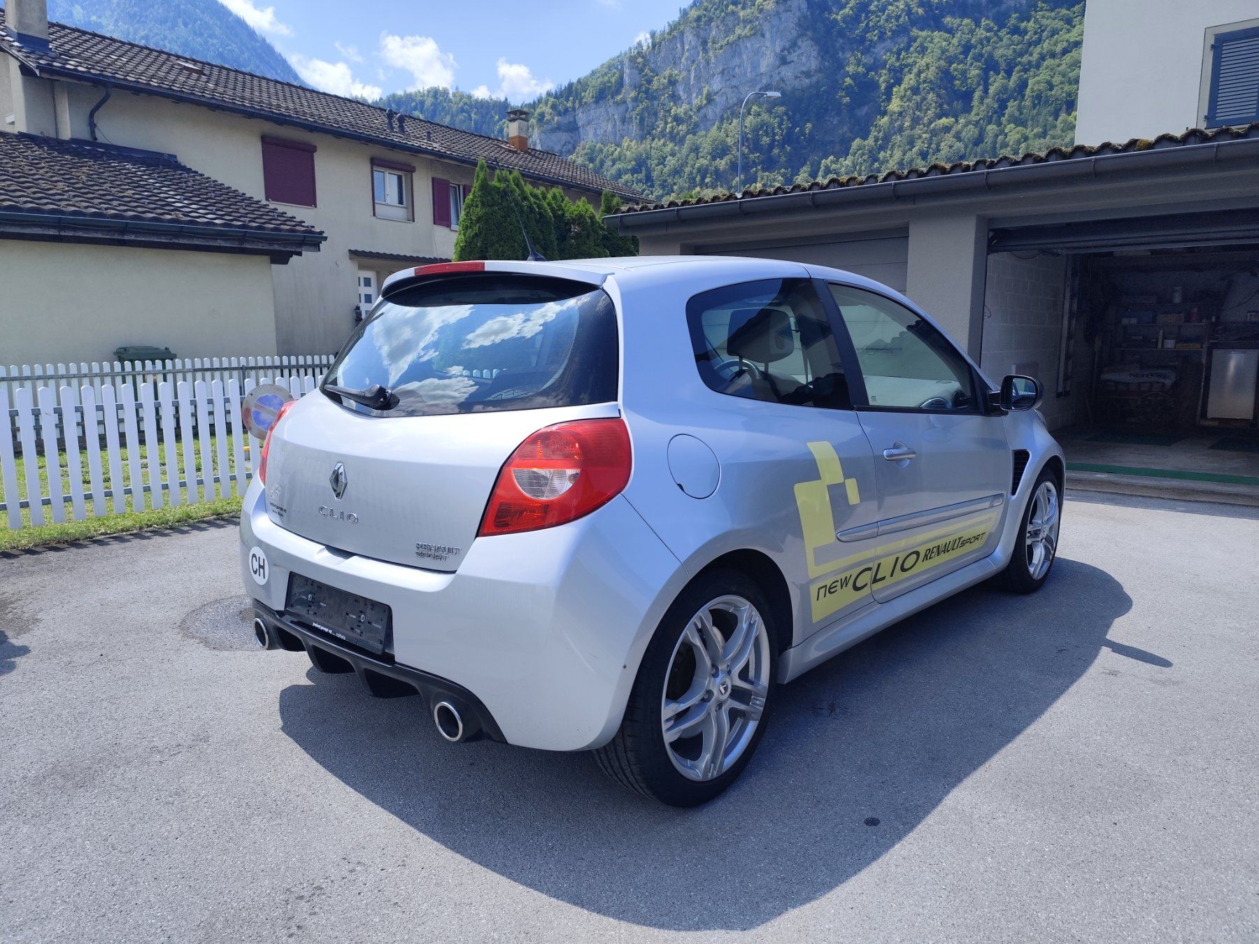 Renault Automobili: Renault Clio 2.0 16V Sport – Usato da Neerach venduto da Nesi57 2