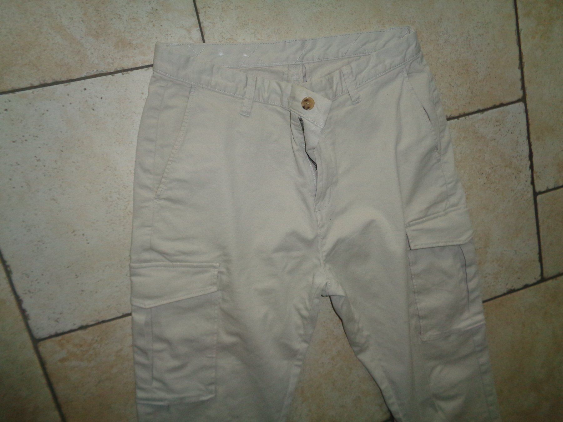 Zara Pantaloni: Hose  Zara  Grösse  40 – Usato da Kreuzlingen venduto da Robi-2003 1