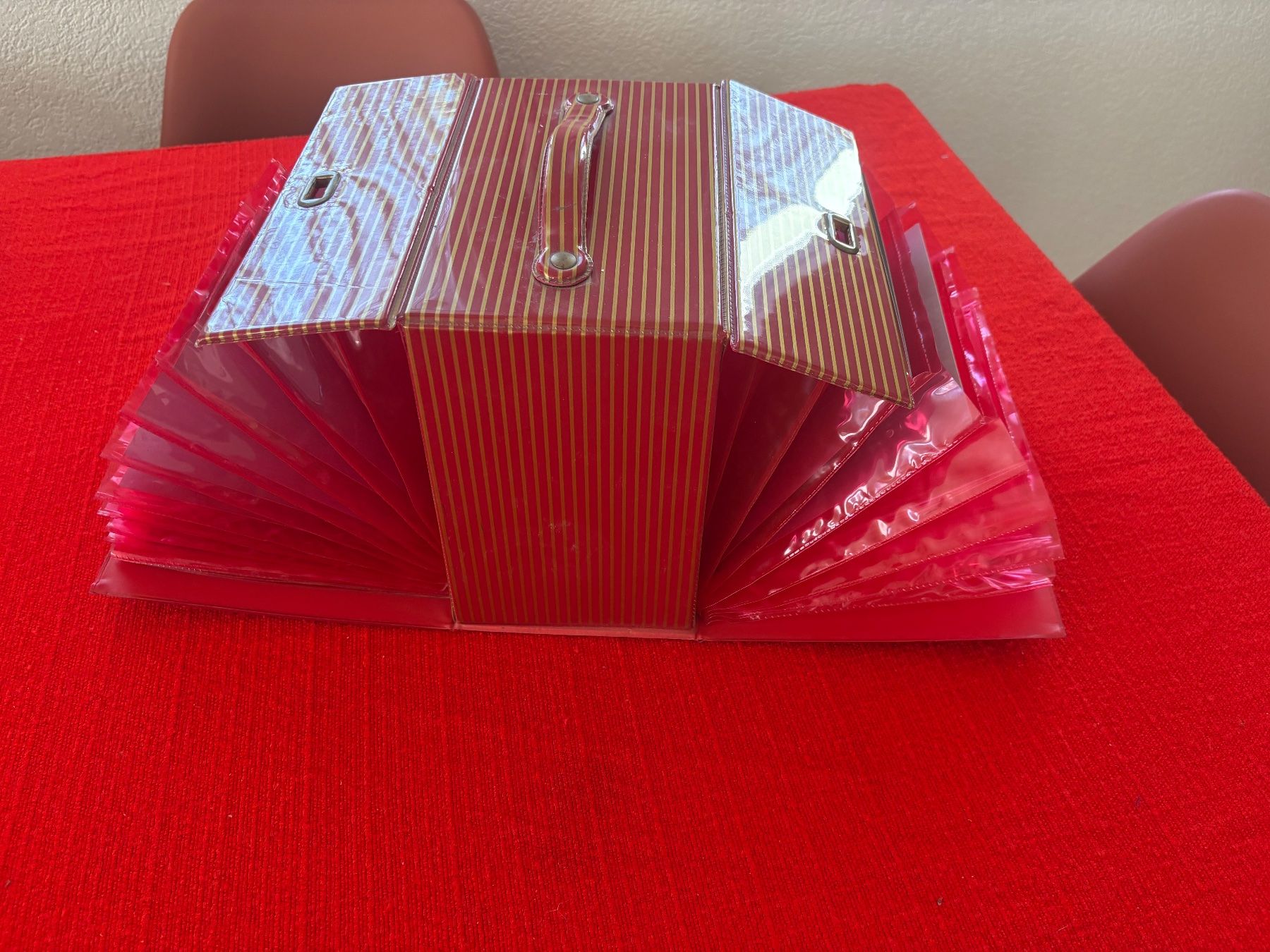 Altro in Decorazioni & Accessori: Boite pour 45's / 45 Singles Storage Box, 1960s – Usato da Crans VD venduto da ala_gfv9