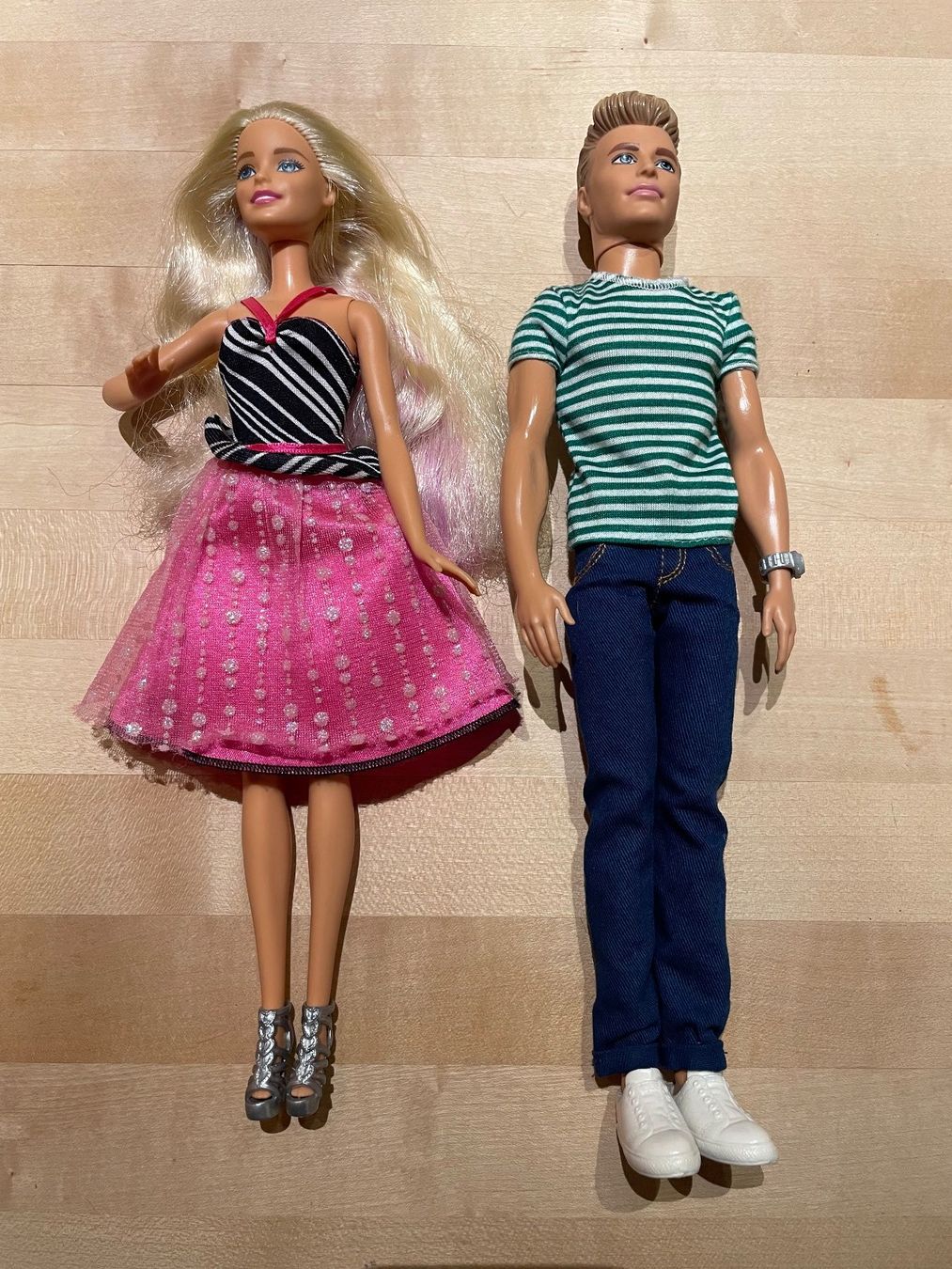 Giocattoli: Barbie und Ken mit Auto Mini Cooper S Cabrio – Usato da Bachenbülach venduto da bri_8sws 1