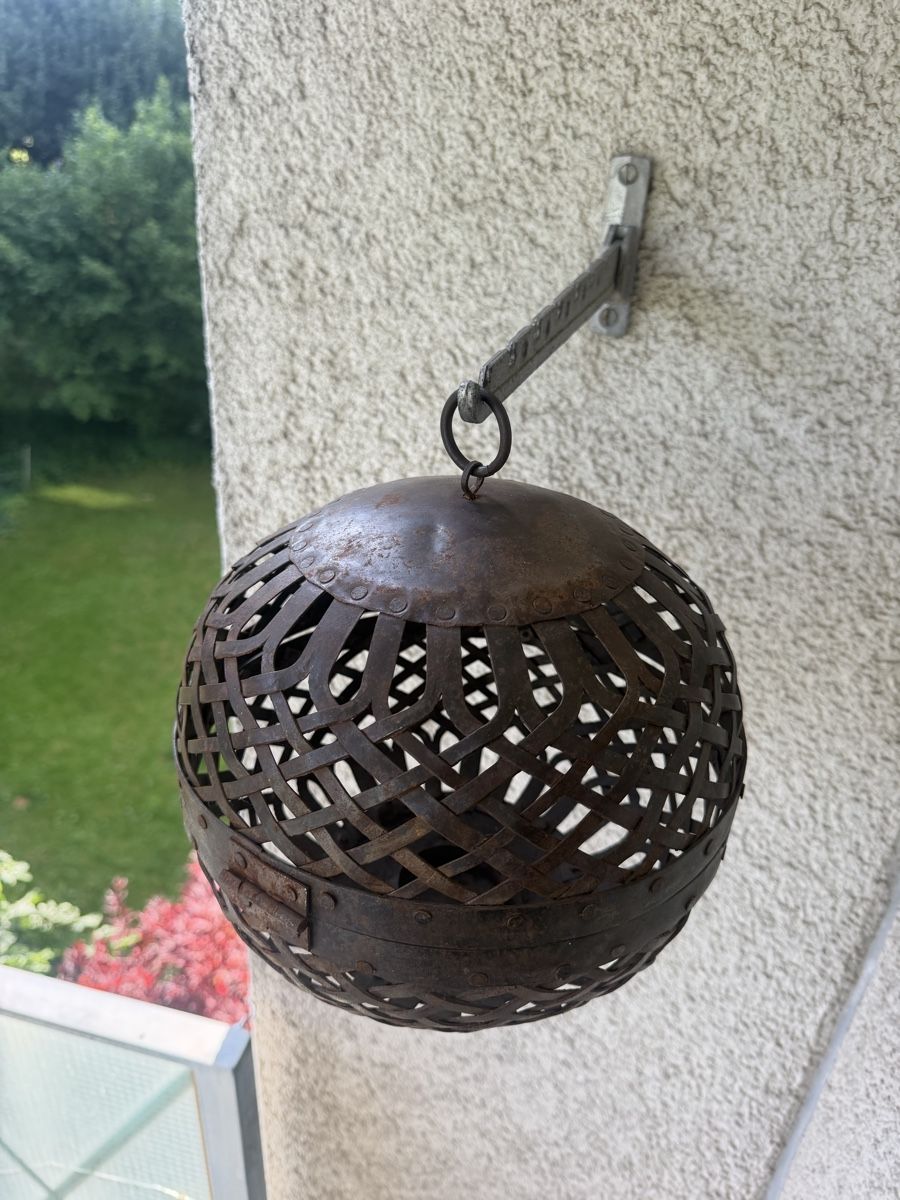 Lampade: Hängelaterne Antikes Eisen  – Usato da Laupen BE venduto da Lisafurby 1