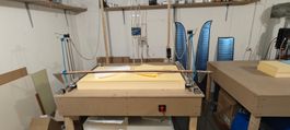 CNC Styroporschneidmaschine mit Notebook und Software