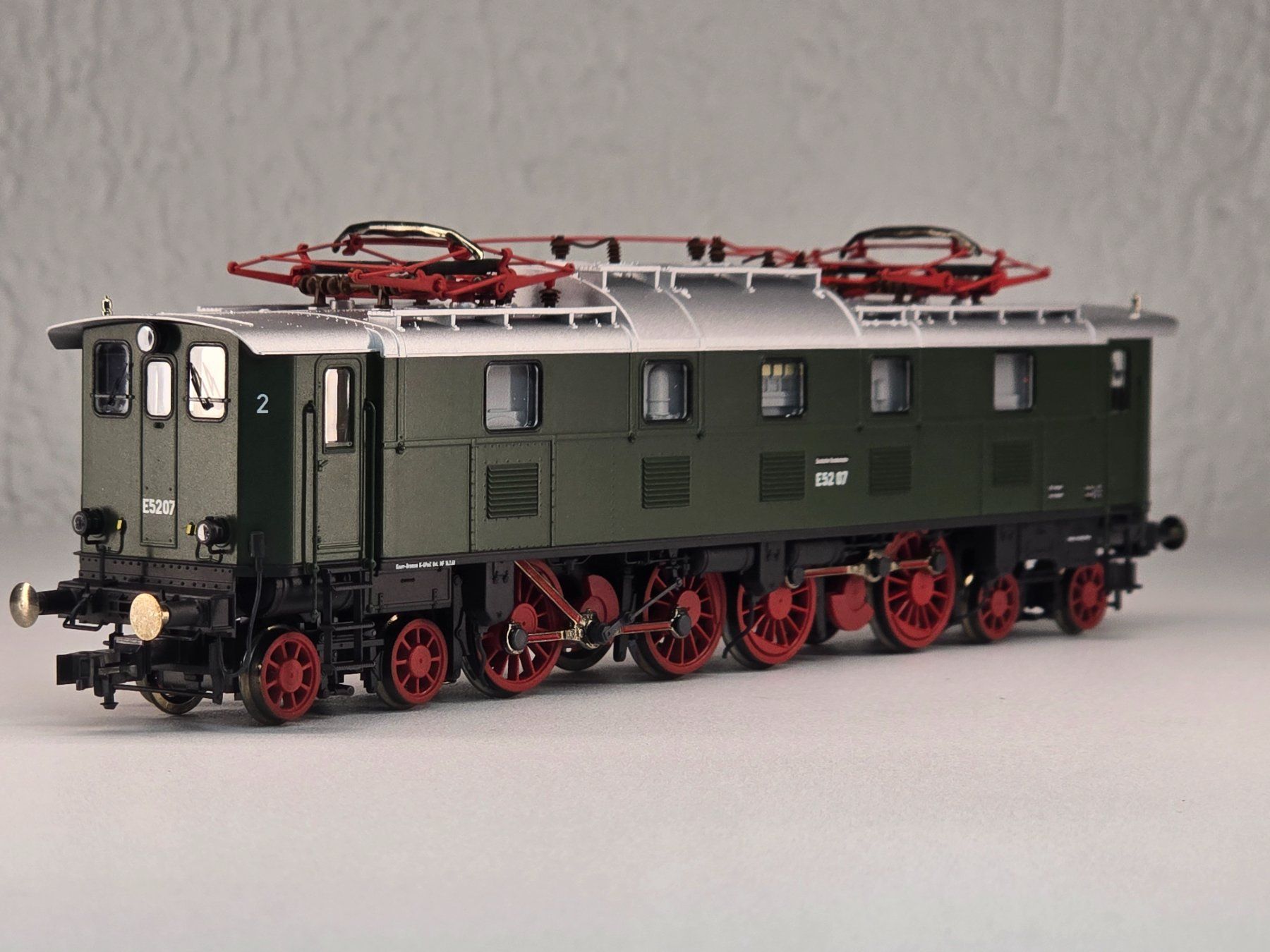 Fleischmann Modellini di ferrovie: Fleischmann 435201, DB, E 52, mit Schnittstelle, Neu – Nuovo e nell'imballaggio originale da Kloten venduto da Nicola2 5