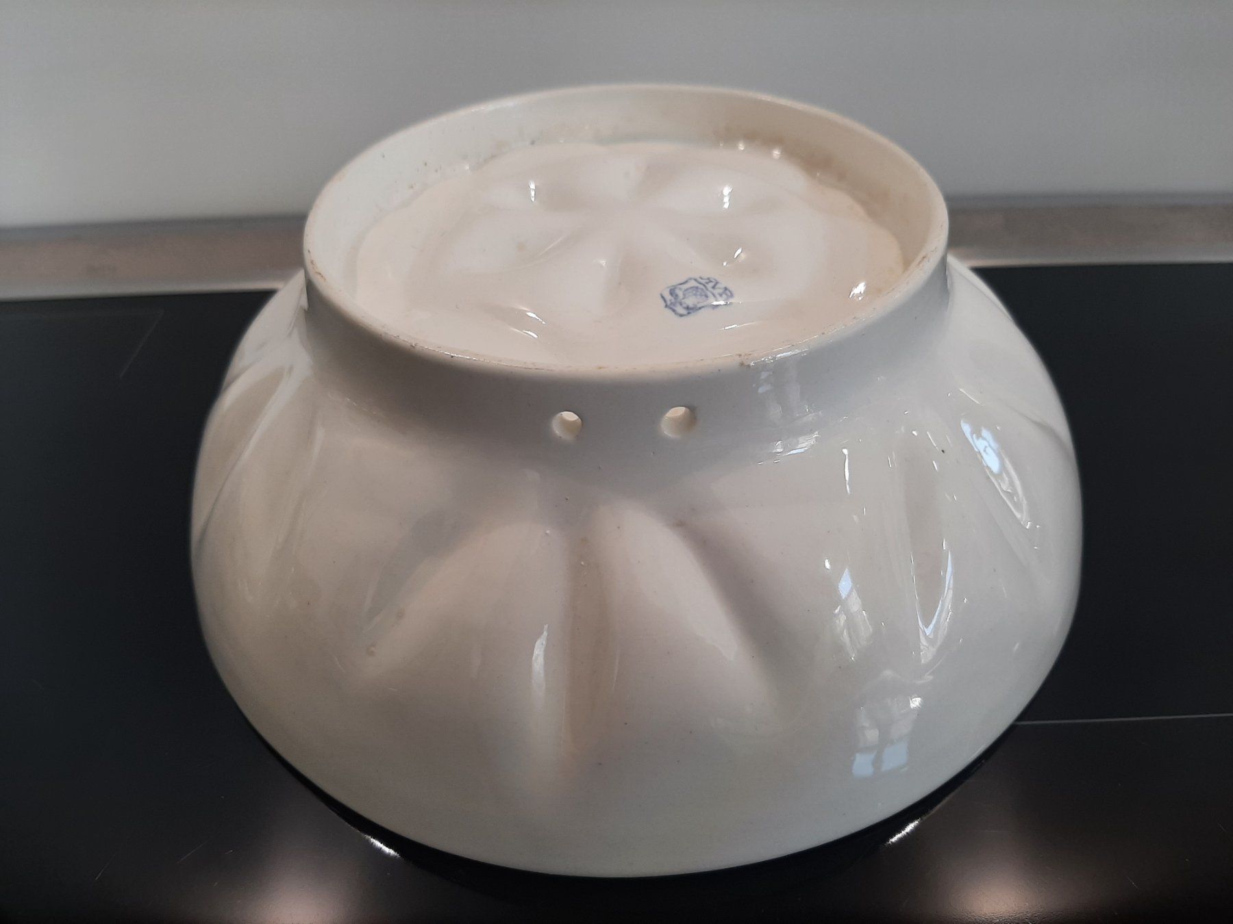 Backformen: Antike Puddingform Backform Max Rösler Keramik Germany Creme – Gebraucht aus Erschwil von Karabella 2