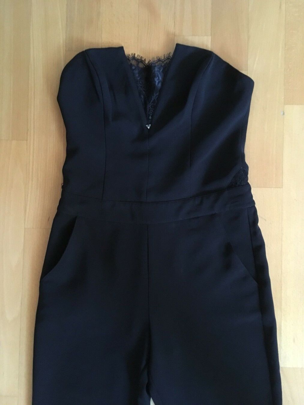Guess Tute: salopette bustier Guess noir 27 – Nuovo (secondo la descrizione) da Genève venduto da Libellule477
