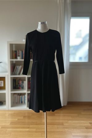 Kleid von Massimo Dutti (1x getragen)