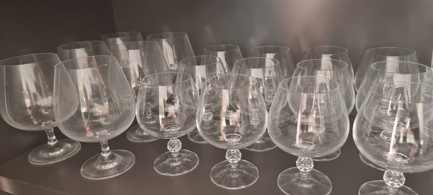Geschirrsets: Set Gläser und Edelstahl Set – Gebraucht aus Winterthur von Einkaufszentrum 3