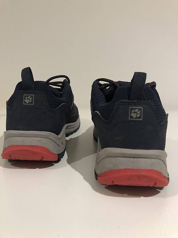 Scarpe per ragazzi: Jack Wolfskin Trekkingschuh, dunkelblau, Gr. 35 – Usato da Merlischachen venduto da Jamie-Tristan 3