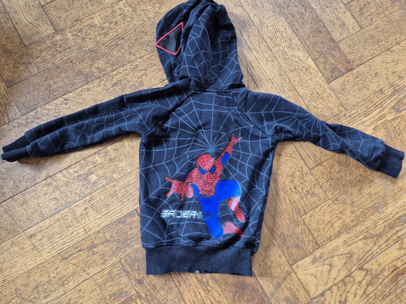 Maglioni & Felpe: Spiderman Sweat à capuche Taille 86-92 – Usato da Yverdon-les-Bains venduto da somiou 3