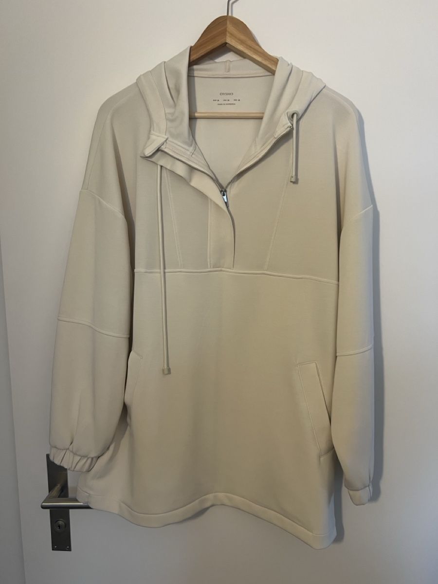 Oysho Pullover & Sweatshirts: Oversized -Oysho Hoodie - Grösse M – Gebraucht aus Rüti ZH von moonyy
