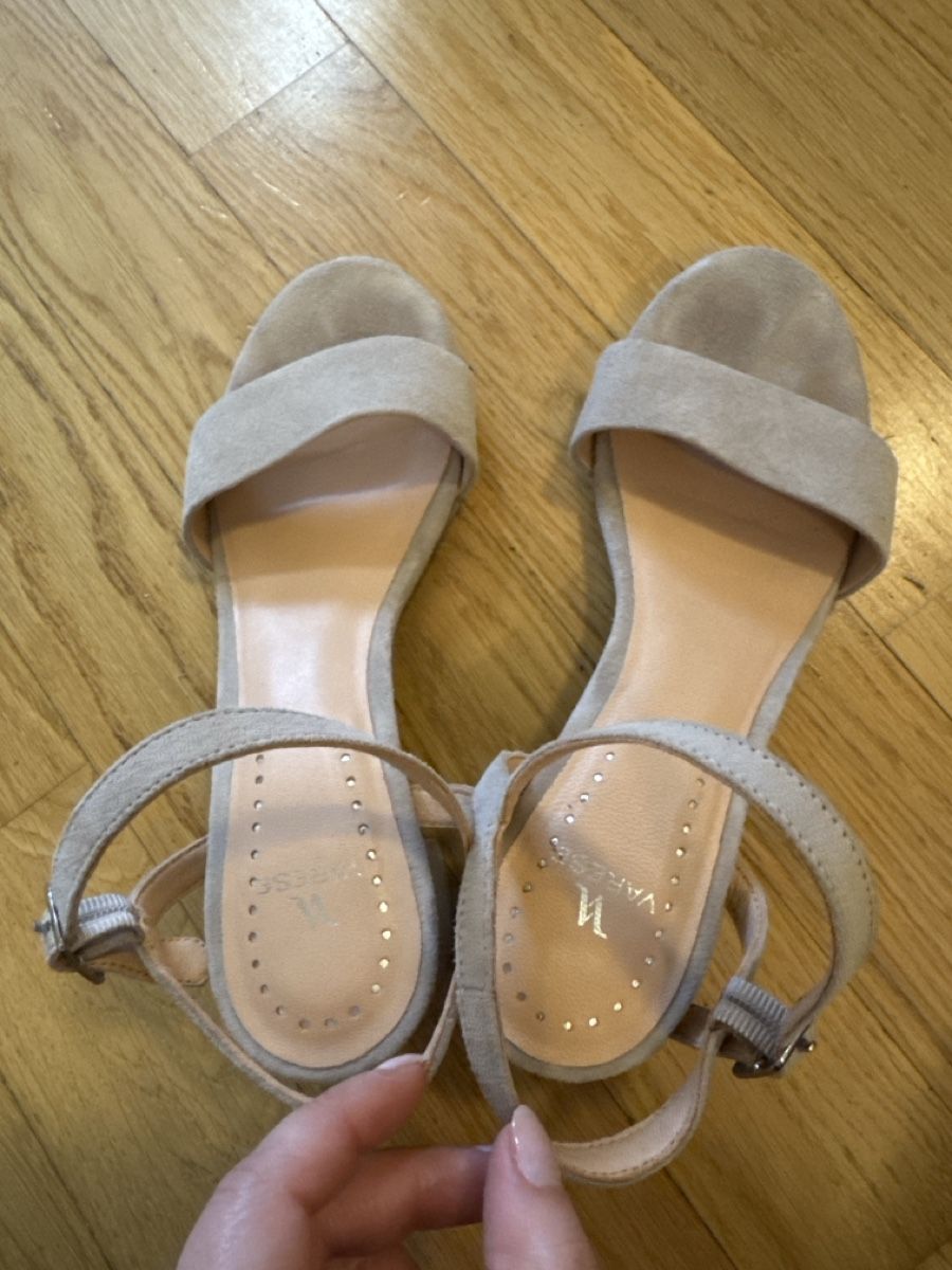 Scarpe da donna: Varese Sandalen, Absatz 5cm, beige, Gr. 37 – Nuovo (secondo la descrizione) da Thun venduto da Vans_98 1